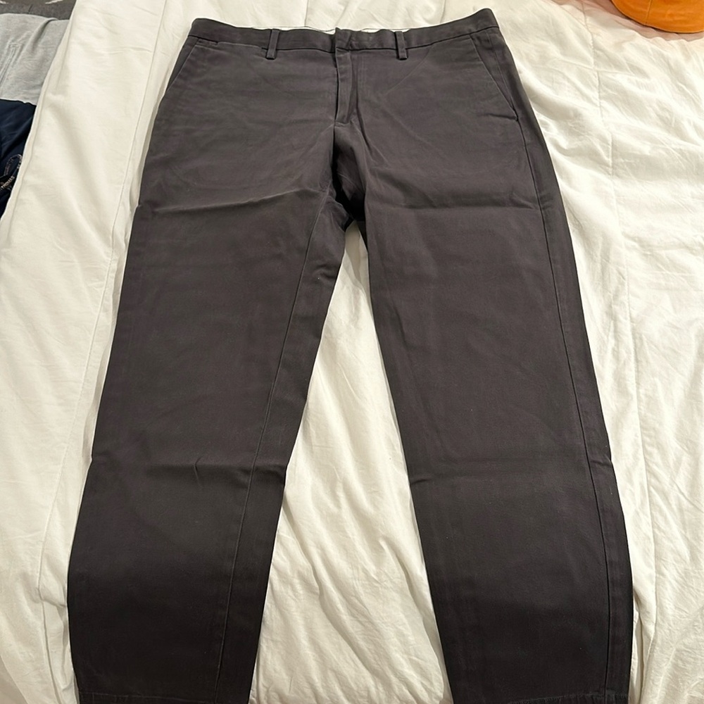 Banana Republic Tapered Fit Tailoring Performance Chino